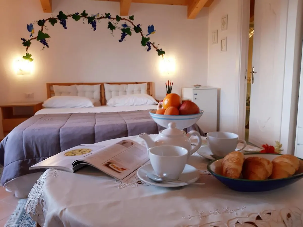 אמאלפי L'Arabesco B&B לינה וארוחת בוקר